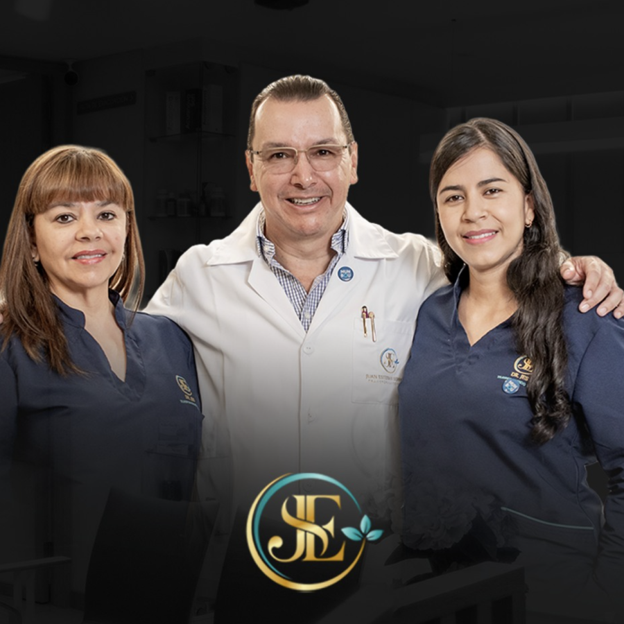 Fotografía de Dr. JUAN ESTEBAN SIERRA